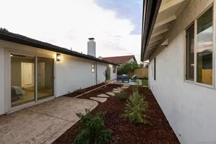 2403 Torrejon, Carlsbad, CA 92009 - Photo 35