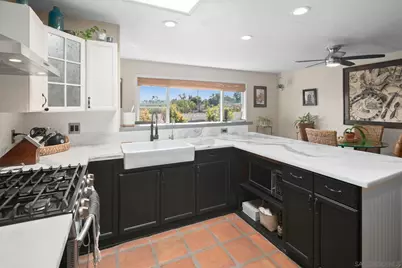  952 W 5th Ave, Escondido, CA 92025 - Photo 9