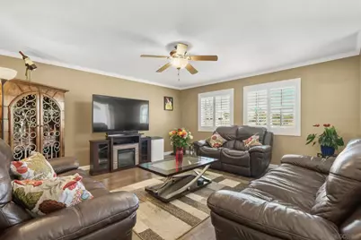  704 Hawaii Ave, San Diego, CA 92154 - Photo 9