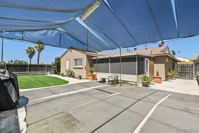  704 Hawaii Ave, San Diego, CA 92154 - Photo 29