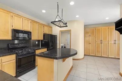  553 Golf Glen Dr, San Marcos, CA 92069 - Photo 11