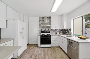 13011 Avenida Grande, San Diego, CA 92129 - Photo 7
