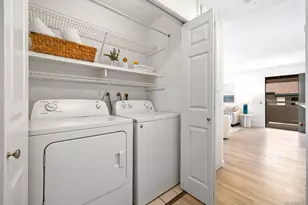 8811 Gilman Dr, La Jolla, CA 92037 - Photo 7