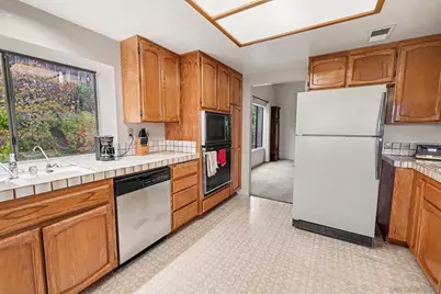  9264 Lethbridge, San Diego, CA 92129 - Photo 9