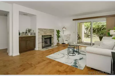  7301 Calle De Fuentes, Carlsbad, CA 92009 - Photo 7