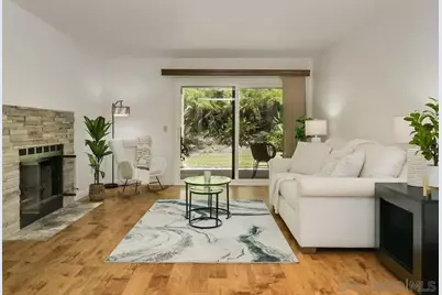  7301 Calle De Fuentes, Carlsbad, CA 92009 - Photo 3