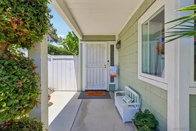  960 Concord Ct., Vista, CA 92081 - Photo 3