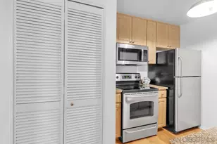 1970 Columbia St, San Diego, CA 92101 - Photo 13