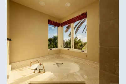  636 Wrelton Dr, La Jolla, CA 92037 - Photo 27