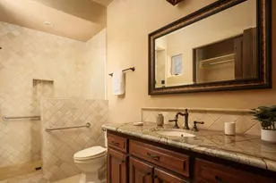 636 Wrelton Dr, La Jolla, CA 92037 - Photo 37