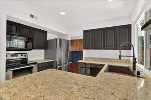 8753 Verlane Dr, San Diego, CA 92119 - Photo 11