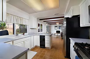 15019 Amso St, Poway, CA 92064 - Photo 9