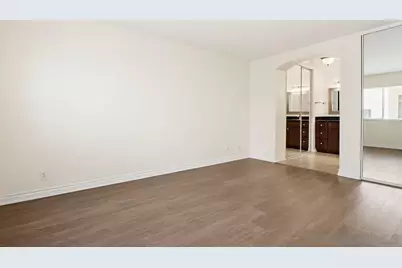  9939 Erma Rd #103, San Diego, CA 92131 - Photo 21