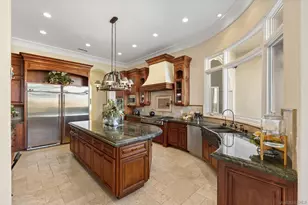 7020 El Fuerte St, Carlsbad, CA 92009 - Photo 15