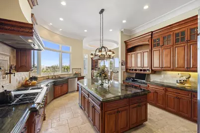  7020 El Fuerte St, Carlsbad, CA 92009 - Photo 9