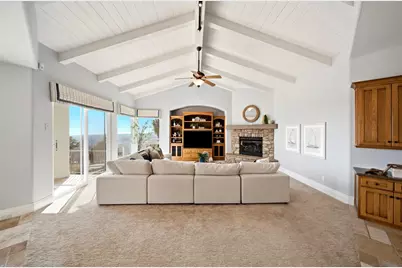 7149 Obelisco Cir, Carlsbad, CA 92009 - Photo 5