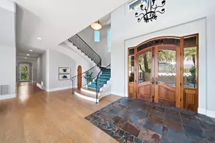 7149 Obelisco Cir, Carlsbad, CA 92009 - Photo 9