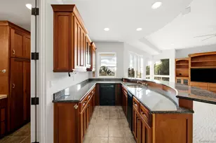 7149 Obelisco Cir, Carlsbad, CA 92009 - Photo 37