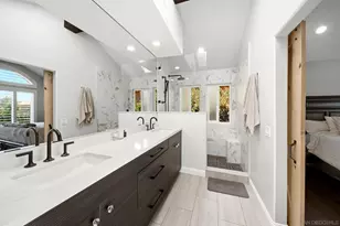 5750 Caminito Empresa, La Jolla, CA 92037 - Photo 23
