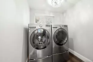 5750 Caminito Empresa, La Jolla, CA 92037 - Photo 29