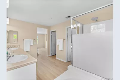  1645 Magnolia Cir., Vista, CA 92081 - Photo 23