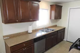 1069 Woodhaven Dr, Spring Valley, CA 91977 - Photo 9