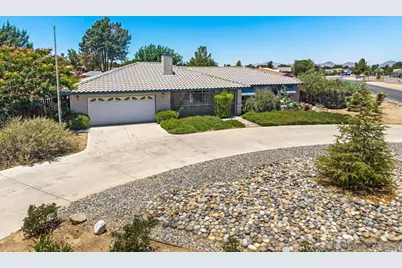  12450 Algonquin Rd, Apple Valley, CA 92308 - Photo 49