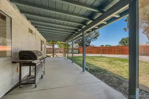 12450 Algonquin, Apple Valley, CA 92308 - Photo 41