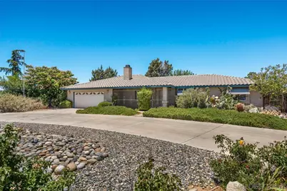  12450 Algonquin Rd, Apple Valley, CA 92308 - Photo 5