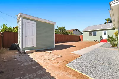  426 E Ave, National City, CA 91950 - Photo 27