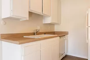 1775 Diamond, San Diego, CA 92109 - Photo 7