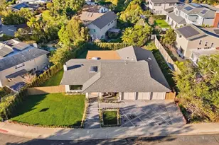 8390 Cliffridge, La Jolla, CA 92037 - Photo 7