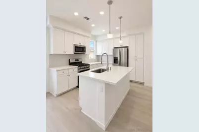  1390 Santa Victoria Rd #4, Chula Vista, CA 91913 - Photo 5