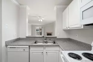 7425 Charmant, San Diego, CA 92122 - Photo 9