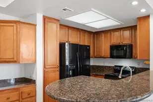 1950 Camino De La Reina, San Diego, CA 92108 - Photo 5
