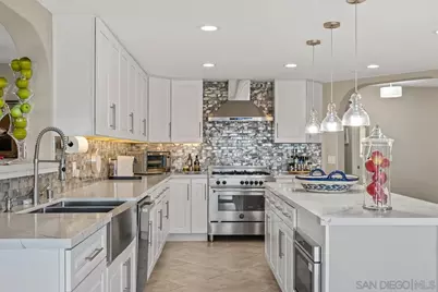  7087 Rancho Santa Fe View Ct., Rancho Santa Fe, CA 92067 - Photo 11