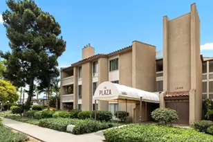 1855 Diamond, San Diego, CA 92109 - Photo 3