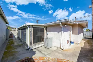 1840 Locust St, San Diego, CA 92106 - Photo 25