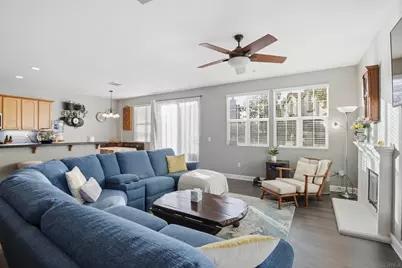  293 Reef Point Way Unit 5, Oceanside, CA 92058 - Photo 3