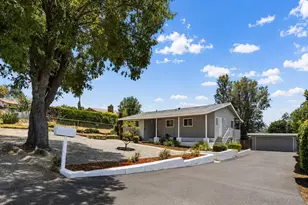 125 Encanto Dr, Escondido, CA 92027 - Photo 1
