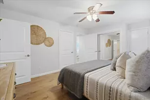 1470 Evergreen, San Diego, CA 92106 - Photo 19