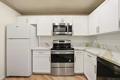  7545 Charmant #1512, San Diego, CA 92122 - Photo 7