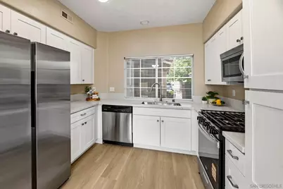  10911 Creekbridge Place, San Diego, CA 92128 - Photo 7