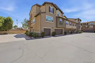 10161 Daybreak, Santee, CA 92071 - Photo 3