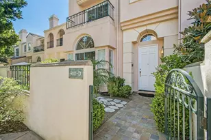 5117 Renaissance Ave, San Diego, CA 92122 - Photo 3