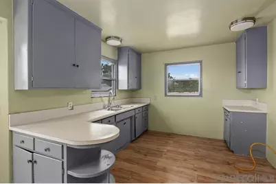  160 N Del Mar, Chula Vista, CA 91910 - Photo 11