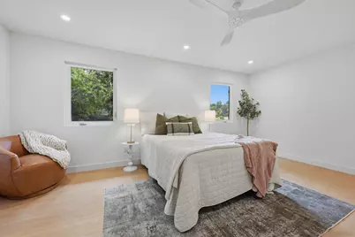  2610 Chestnut Ave, Carlsbad, CA 92010 - Photo 17