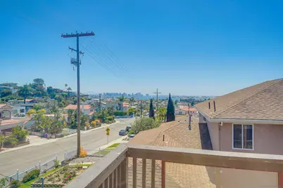  3449 Macaulay St, San Diego, CA 92106 - Photo 5