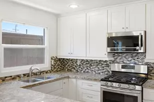 1323 Felspar St, San Diego, CA 92109 - Photo 15
