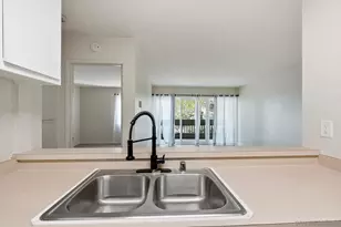4060 Huerfano Ave, San Diego, CA 92117 - Photo 9